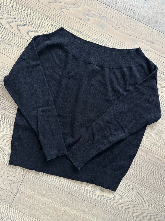 Reitmans Sweaters - Reitmans Black Boatneck Sweater (US L)